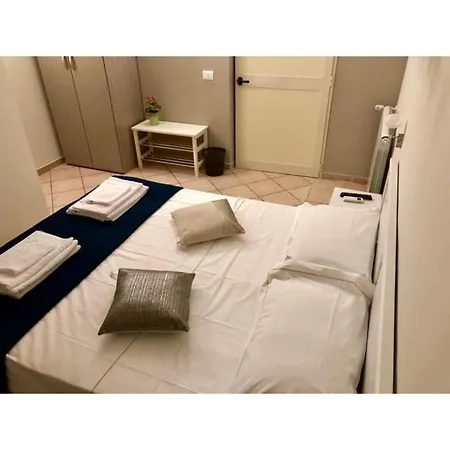 Luminari לינה וארוחת בוקר 4*
